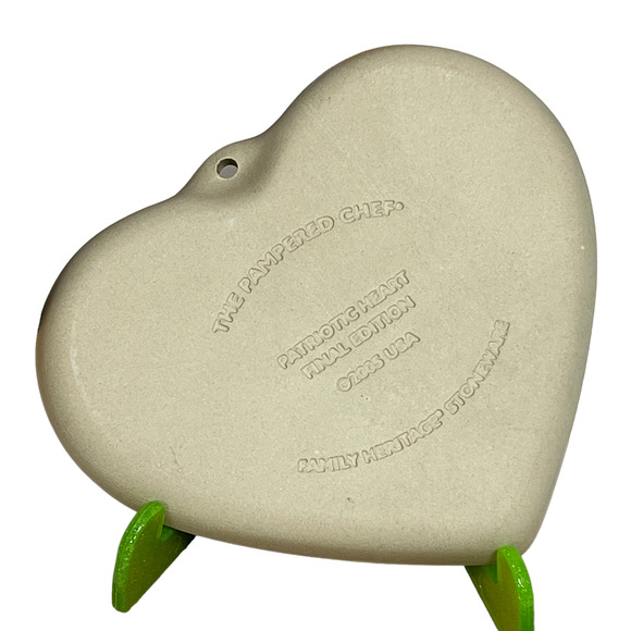 Pampered Chef Patriotic Heart Cookie Mold Final In Series Stoneware 2005 - Picture 4 of 7